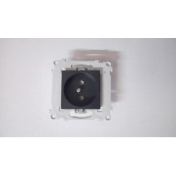 Prise 2P sans Terre Alvaïs