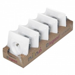 lot de 5 prises complets Legrand griffes Niloe...